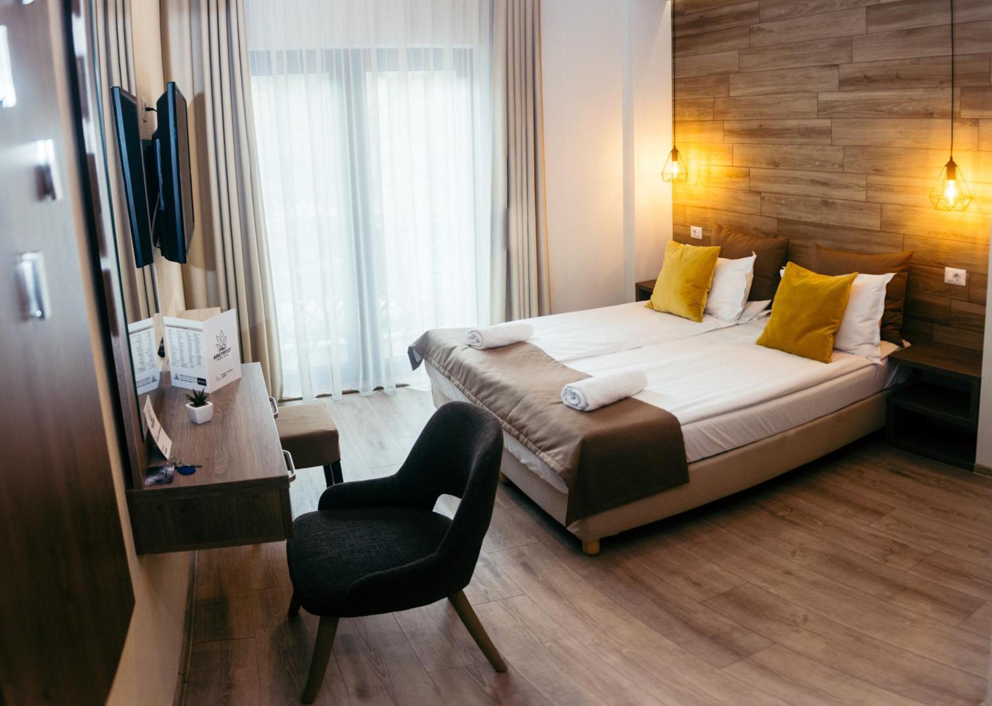 Amethyst Bed & Breakfast Sovata Exterior foto